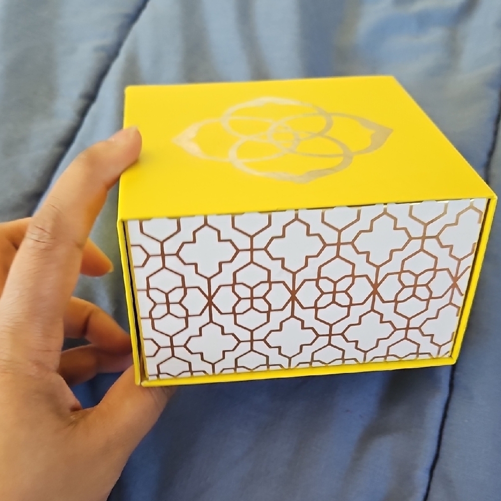 🛑KENDRA SCOTT Storage Box - Picture 5 of 5